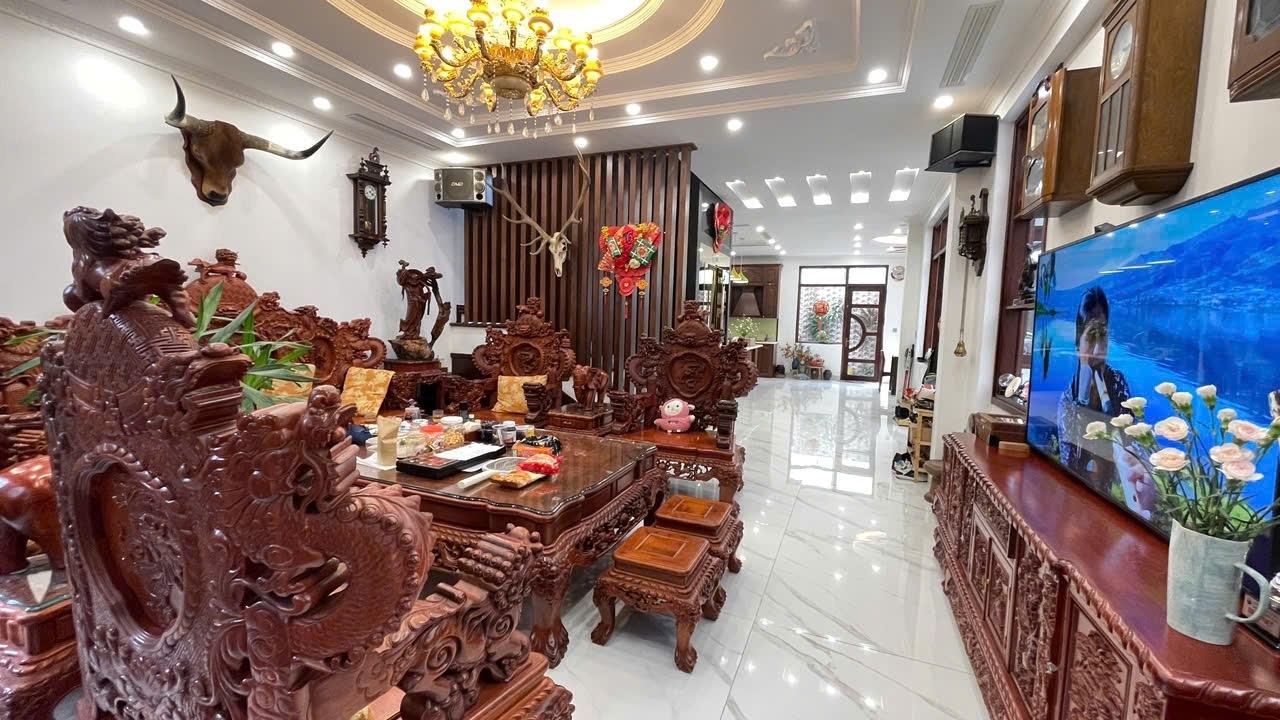 Sở hữu ngay nhà biệt thự liền lề 180 m2, giá 43,5 tỷ tại Phường Dương Nội - Hà Đông - Hà Nội