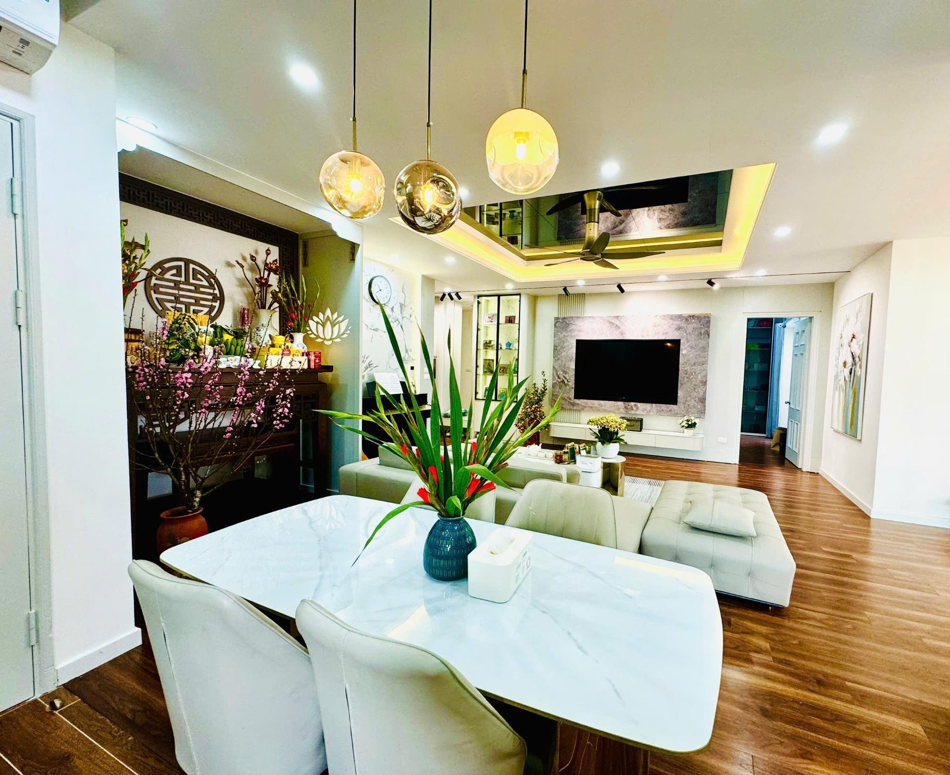 Sở hữu chung cư 108 m2, giá 8 tỷ tại Đường Tố Hữu - Trung Văn - Nam Từ Liêm - Hà Nội