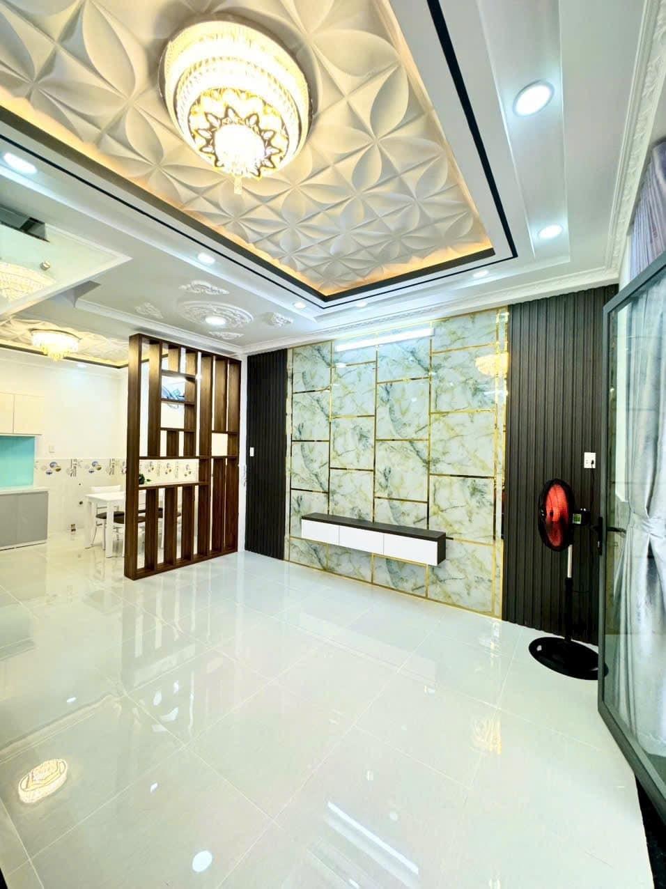 Bán gấp nhà đất 58 m2 tại Đường Đồng Đen - 12 - Tân Bình - TP Hồ Chí Minh, giá 980 triệu