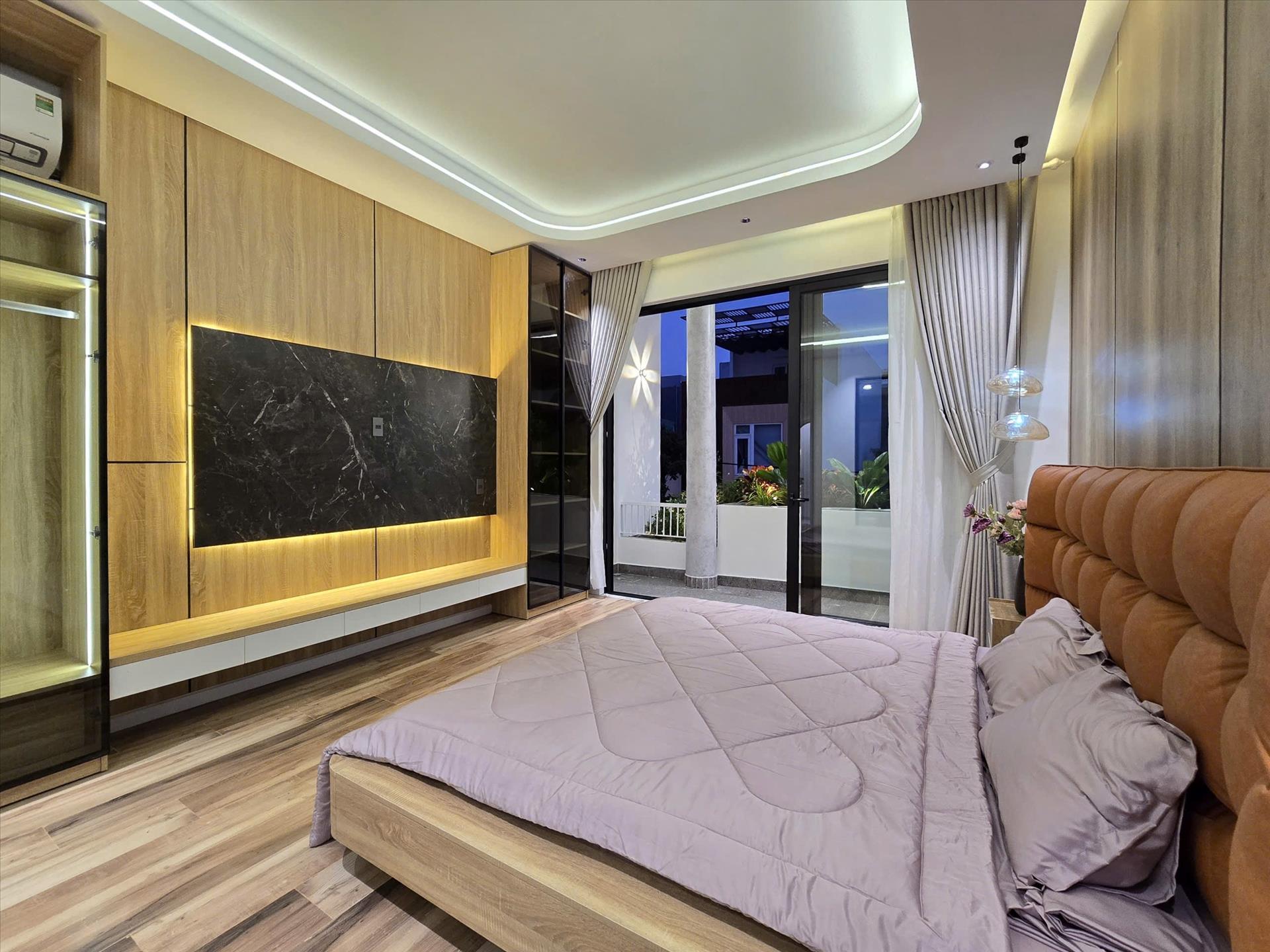 Sở hữu ngay căn nhà mặt phố 3 tầng, 70 m2 tại Đường Dương Bích Liên - Liên Chiểu, giá 9,25 tỷ