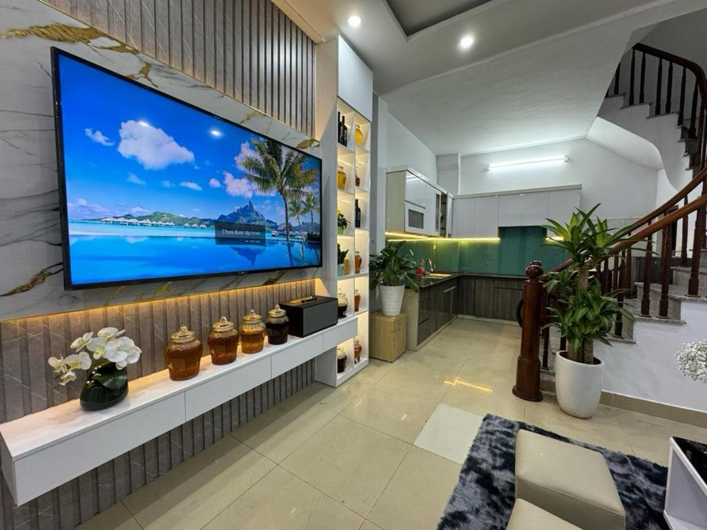 Bán nhanh nhà shr 36 m2 tại Đường Võng Thị - Thụy Khuê - Tây Hồ - Hà Nội, giá 9,65 tỷ