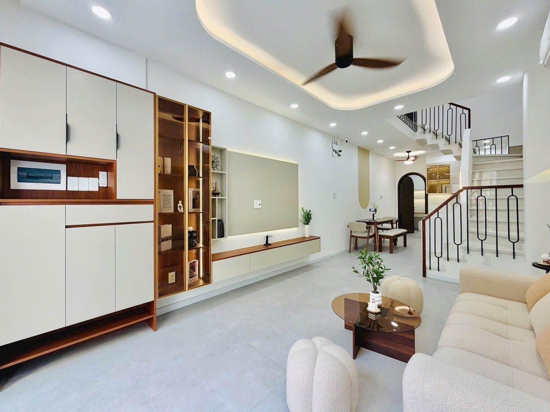 Sở hữu ngay nhà 60 m2 tại Đường Phạm Văn Chiêu - 14 - Gò Vấp - TP Hồ Chí Minh, giá 2,33 tỷ