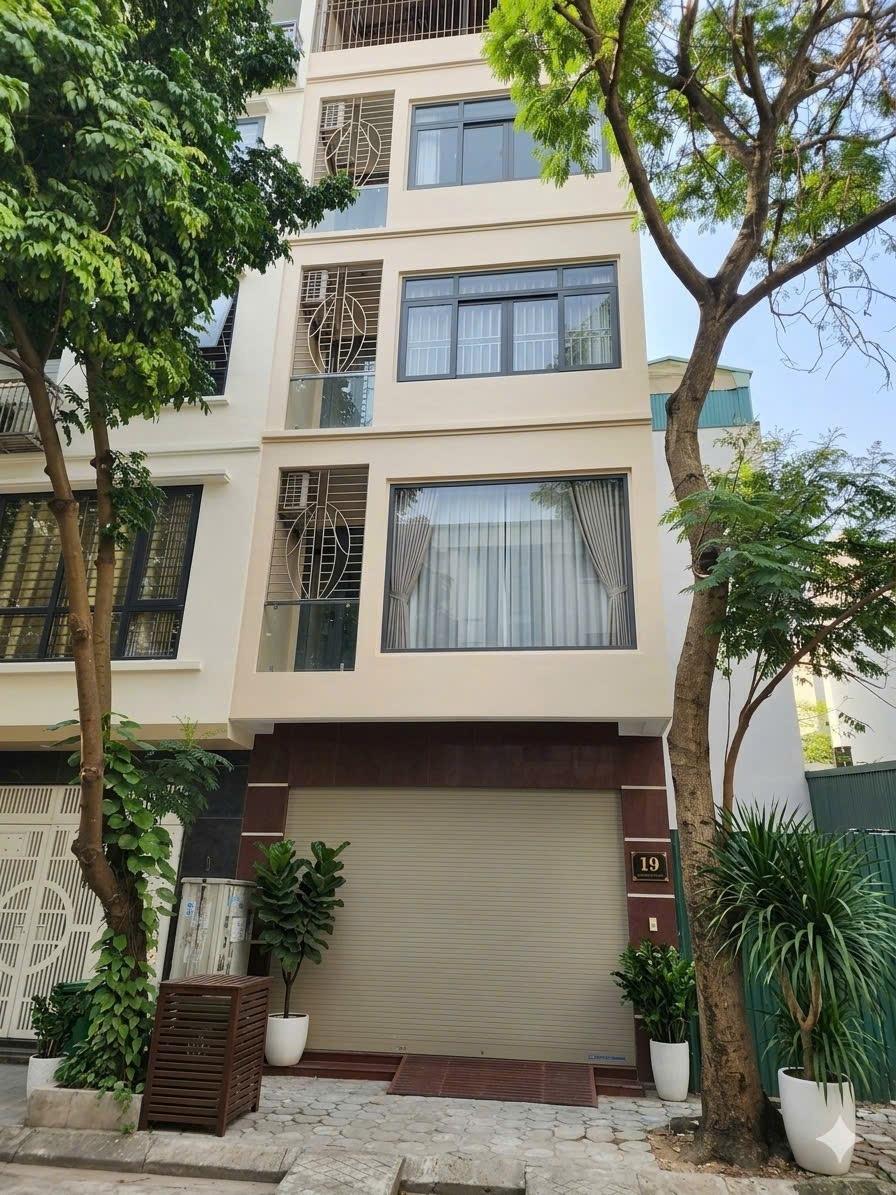 Sở hữu ngay nhà mặt phố đẹp 60 m2 tại Đường Mậu Lương - Kiến Hưng - Hà Đông - Hà Nội, giá 19,5 tỷ