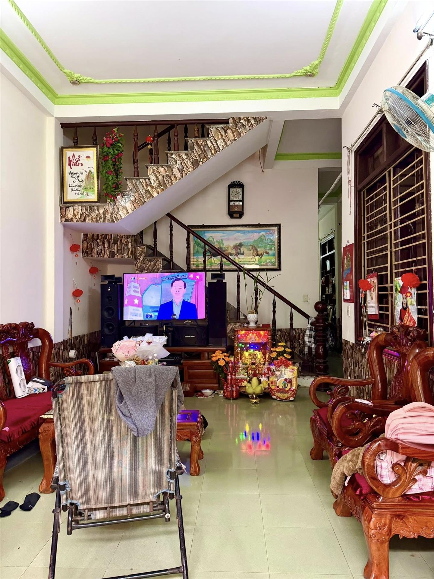 Cần bán gấp nhà mặt tiền 2 tầng, 100 m2 tại Đường Tôn Đản - Hòa An - Cẩm Lệ - Đà Nẵng, giá 4,65 tỷ