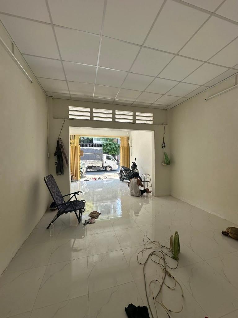 Cần cho thuê gấp nhà sổ riêng tại Phố Thạch Lam - Phú Thạnh - Tân Phú, 64 m2, giá 15 tr/tháng