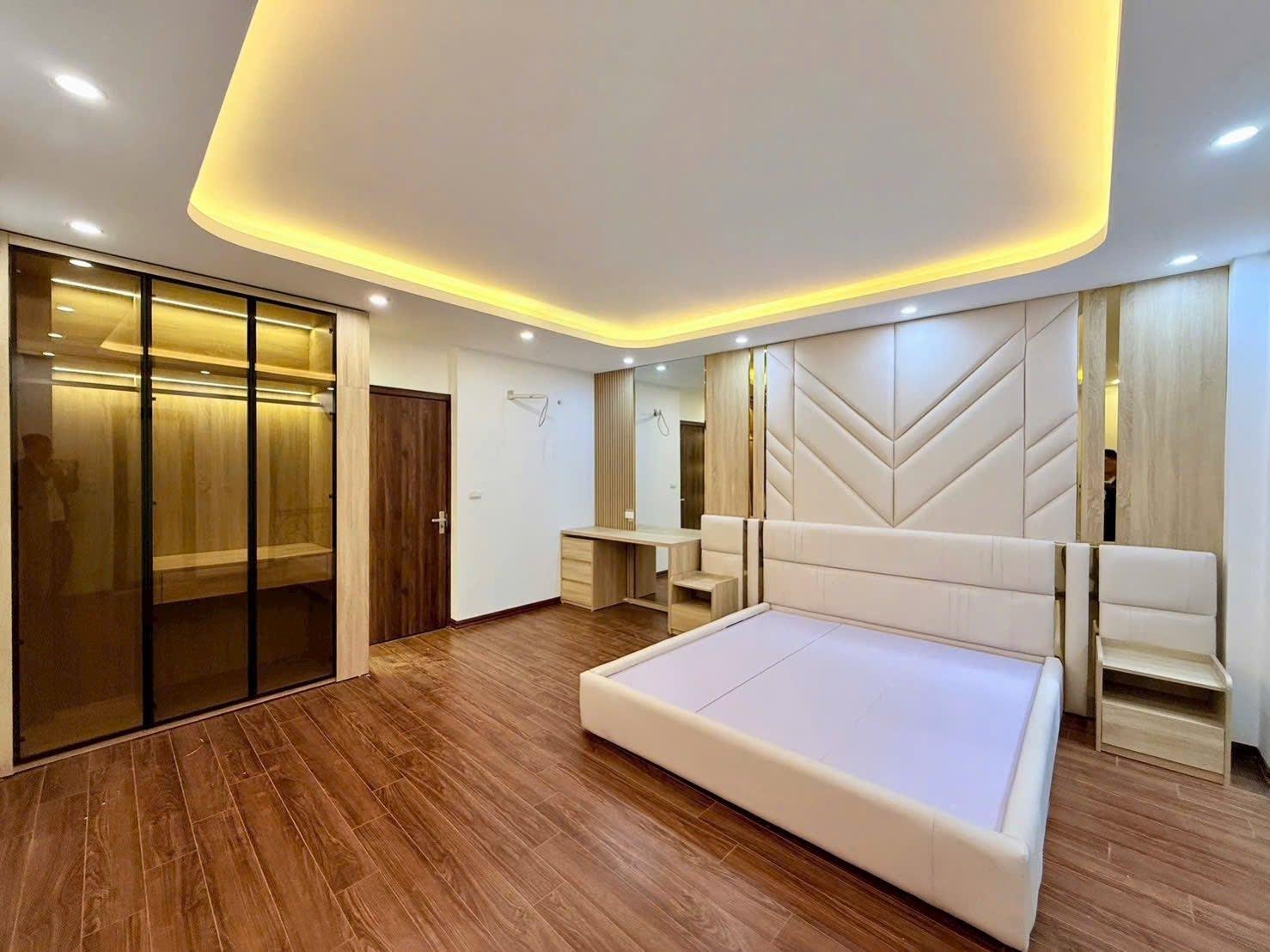 Cần bán gấp bán nhanh căn nhà 55 m2 tại Đường Kim Giang - Hạ Đình - Thanh Xuân - Hà Nội, giá 13 tỷ