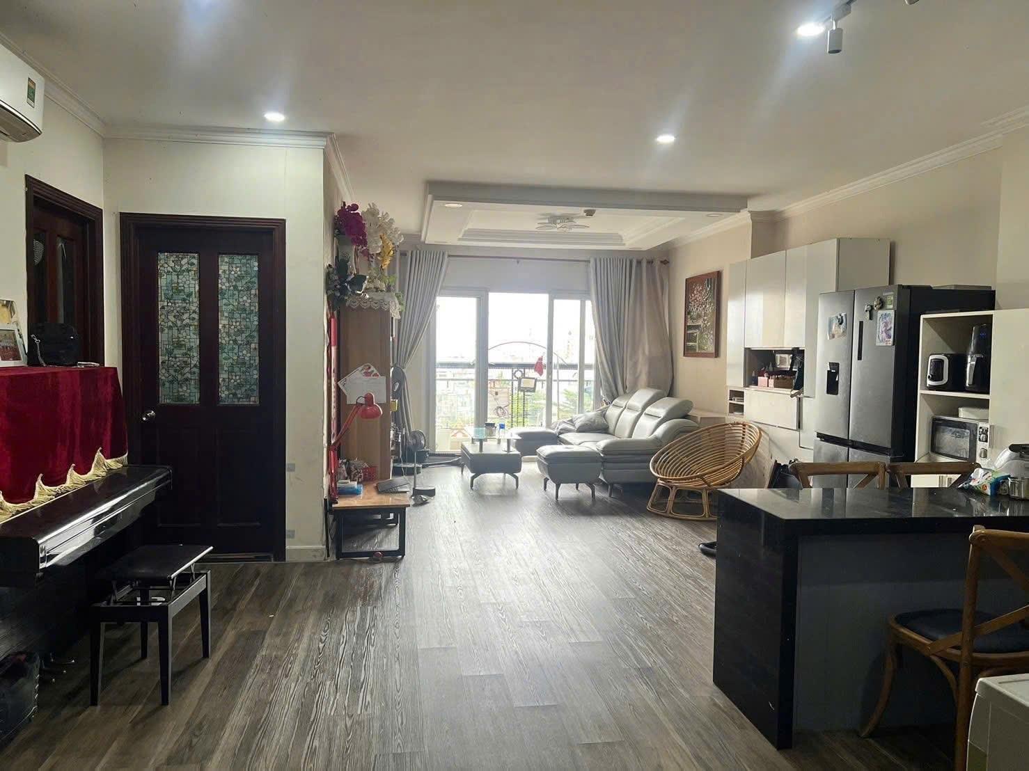 Thuê ngay chung cư 100 m2 tại Đường Trường Sa - 12 - Quận 3 - TP Hồ Chí Minh, giá 15 triệu/tháng