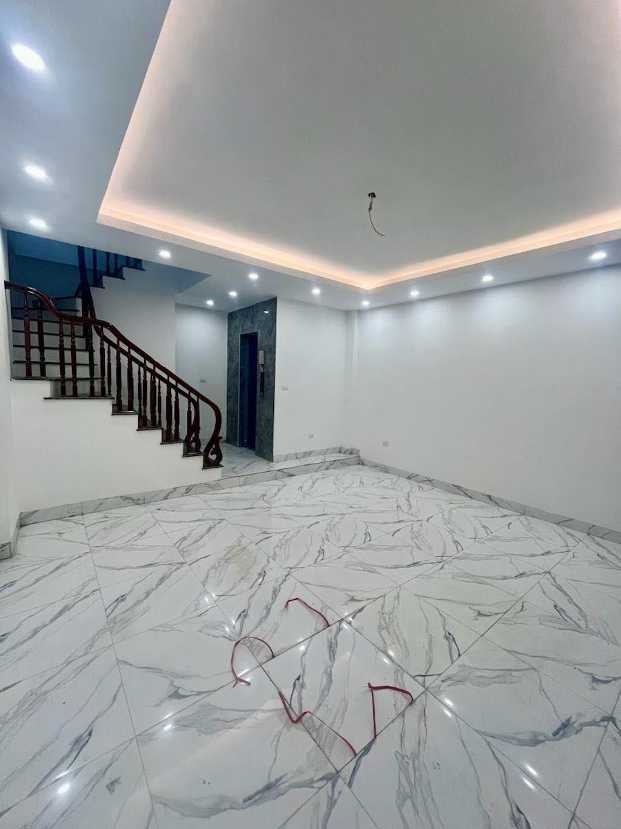 Bán nhanh căn nhà 42 m2 tại Đường Cầu vượt Mai Dịch - Mai Dịch - Cầu Giấy - Hà Nội, giá 18 tỷ