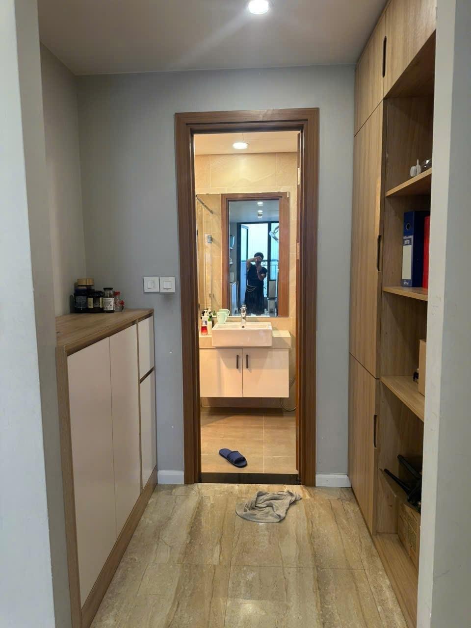 Cần cho thuê gấp chung cư 94 m2 tại Phố Thái Thịnh - Đống Đa - Hà Nội, giá 19 triệu/tháng