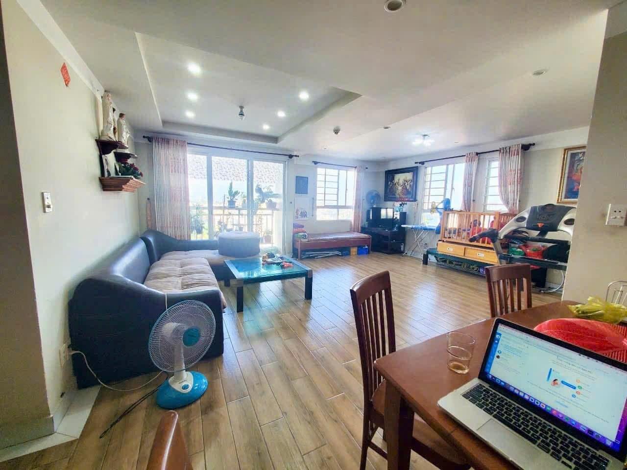 Thuê ngay nhà chung cư 110 m2 tại Đường Cách Mạng Tháng Tám - Quận 3, giá 15 triệu/tháng