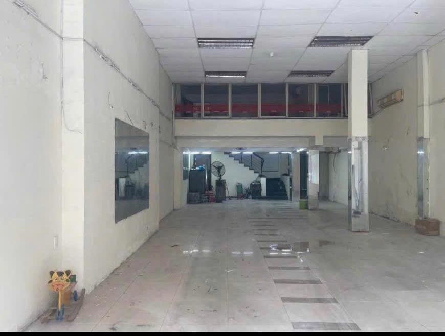 Cần cho thuê gấp nhà phố tại Quận Hải Châu - Đà Nẵng, 150 m2, giá 50 tr/tháng