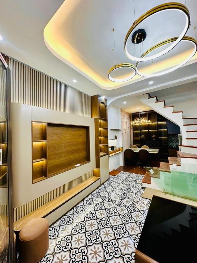 Bán gấp nhà đẹp 32 m2 tại Đường Hoàng Hoa Thám - Vĩnh Phúc - Ba Đình - Hà Nội, giá 8 tỷ