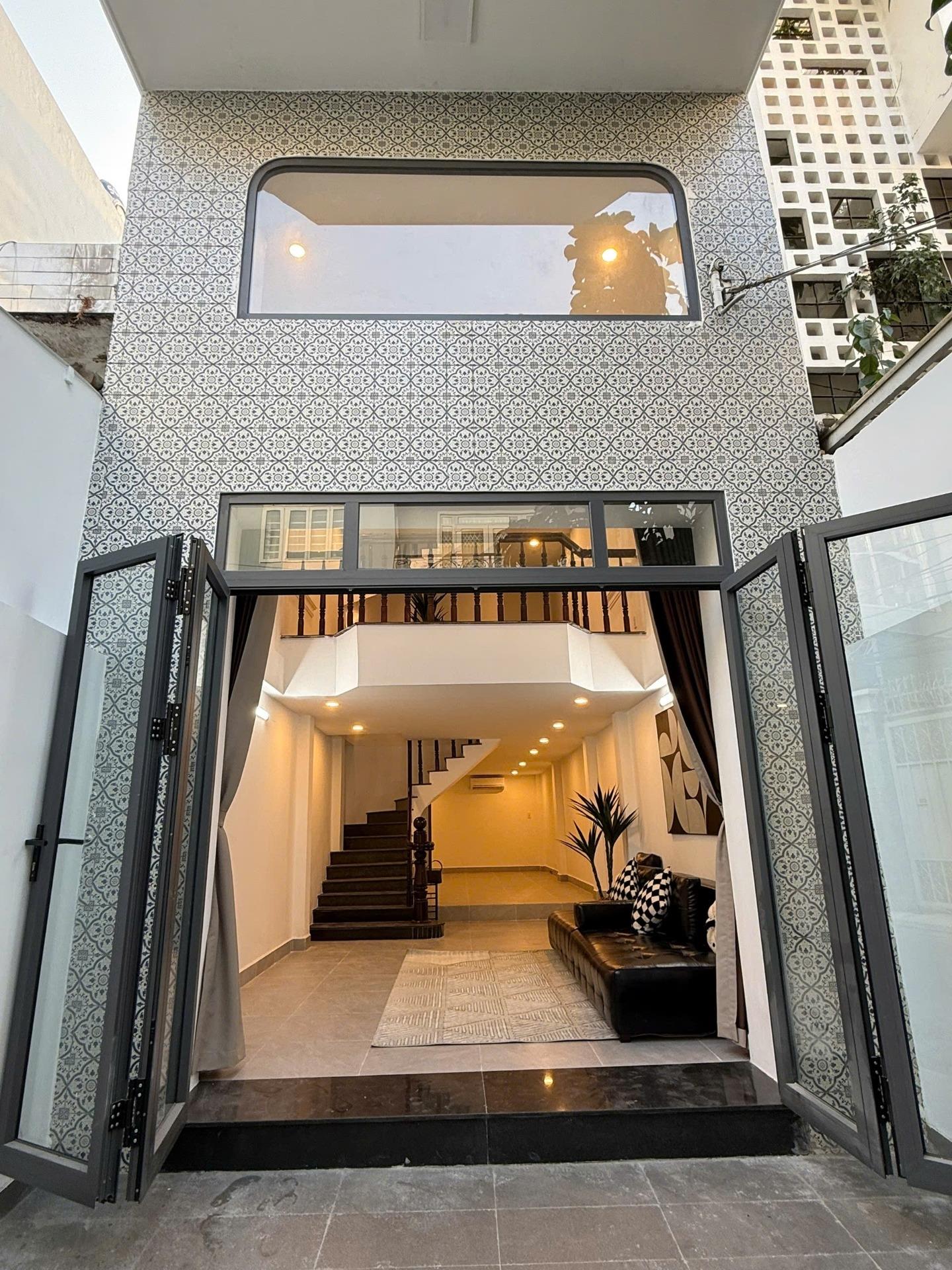 Cần bán ngay nhà mặt phố 76 m2 tại Quận Thủ Đức - TP Hồ Chí Minh, giá 25 tỷ