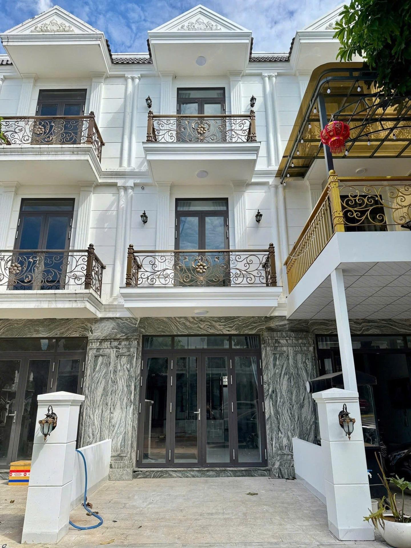 Cần bán căn nhà đẹp 72 m2, hướng Tây tại Đường Đông Tác - Dĩ An - Dĩ An - Bình Dương, giá 7 tỷ