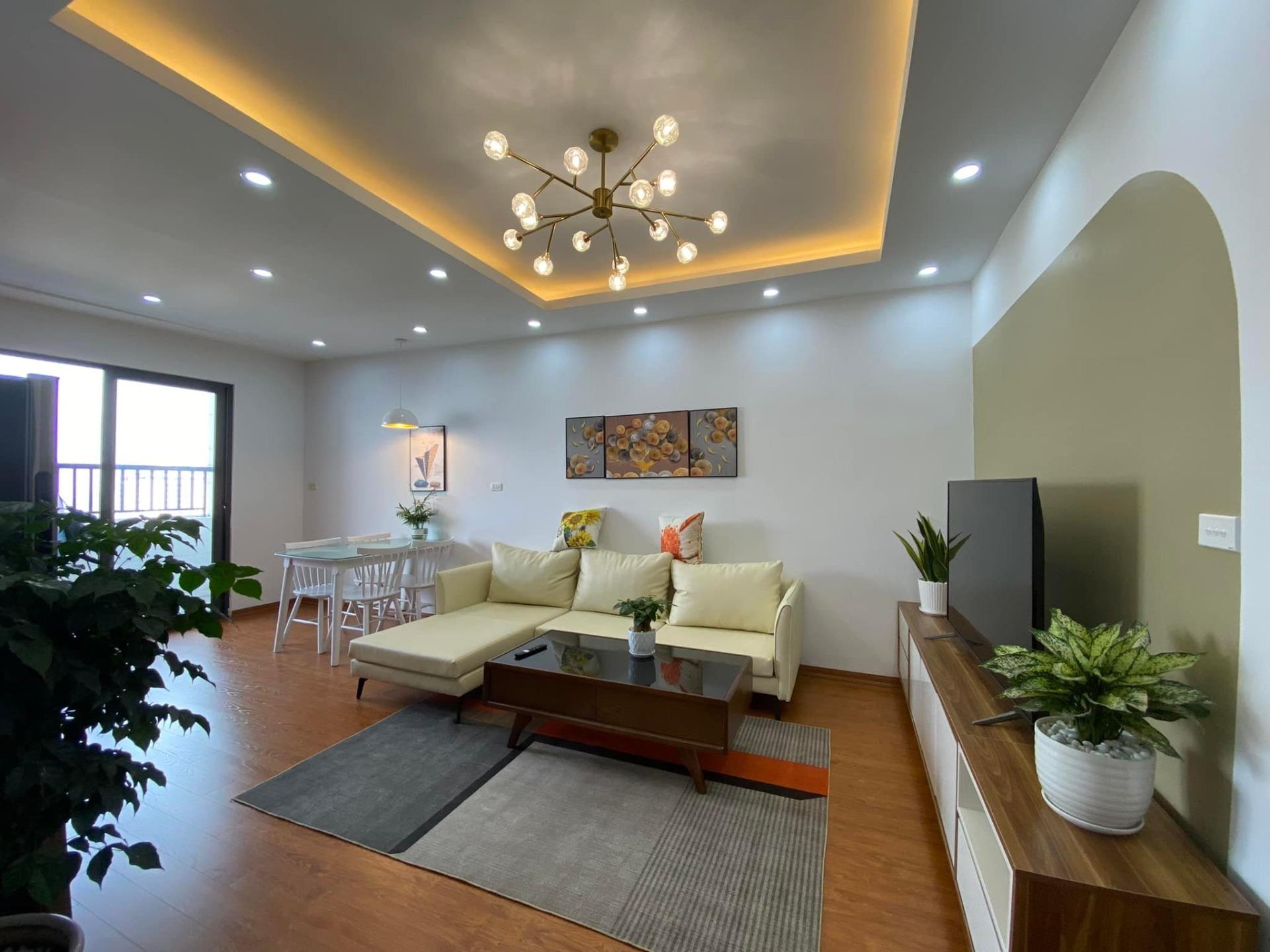 Cần bán ngay nhà chung cư 52 m2, giá 1,3 tỷ tại Đường Lạc Long Quân - Thụy Khuê - Tây Hồ - Hà Nội