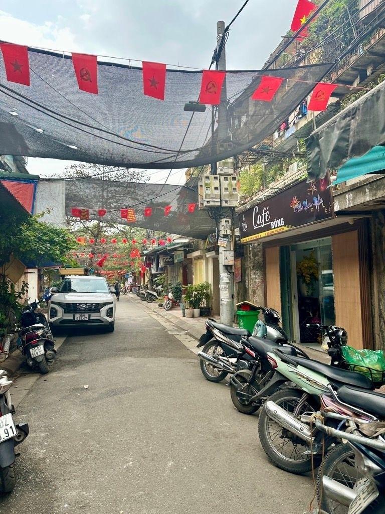 Bán căn hộ 50 m2, giá 4,2 tỷ tại Phố Quỳnh Mai - Quỳnh Mai - Hai Bà Trưng - Hà Nội