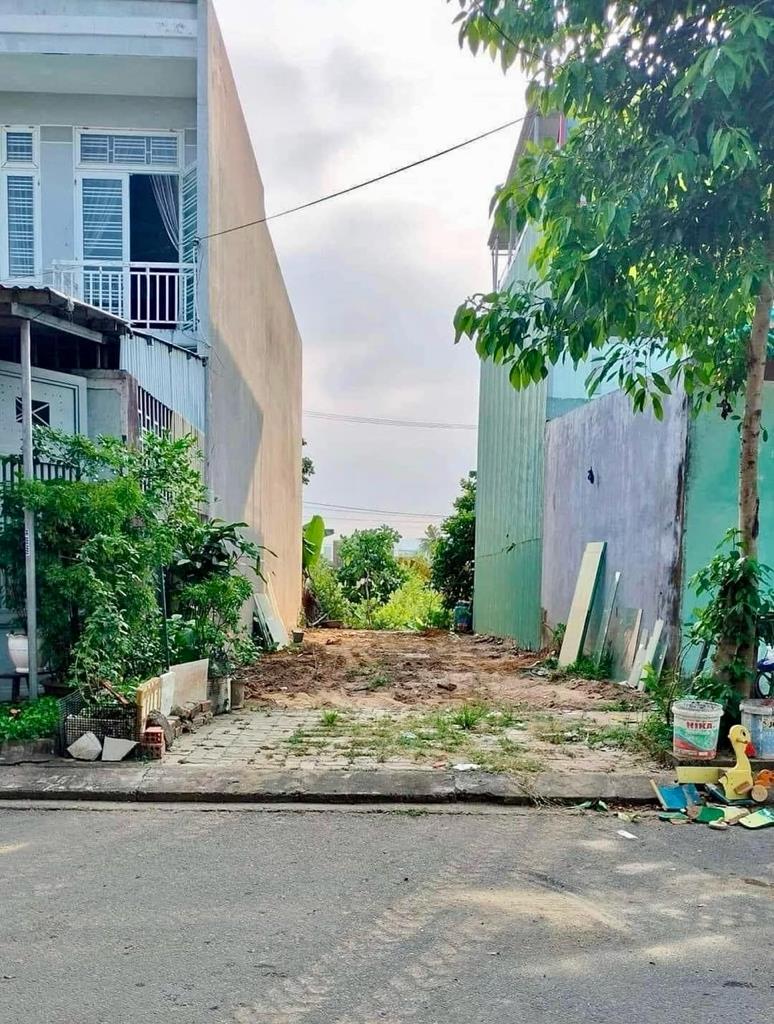 Cần bán gấp lô đất nền 100 m2, mặt tiền 100m tại Bình Chánh - TP Hồ Chí Minh, giá 1,5 tỷ