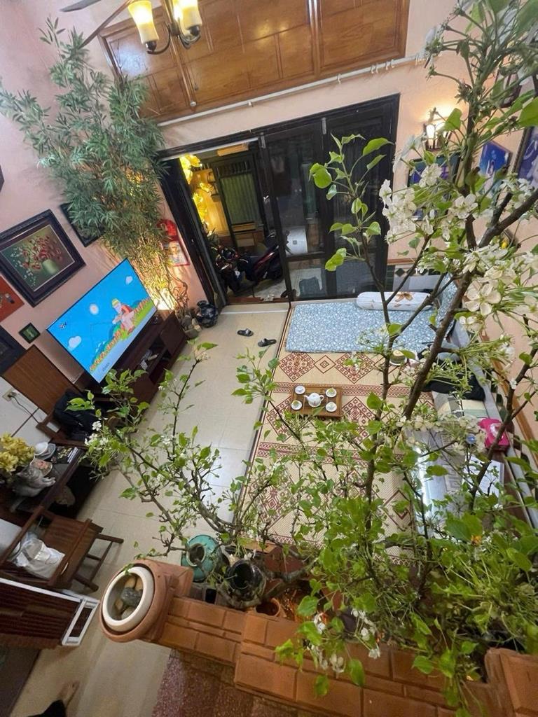 Sở hữu căn nhà 47 m2 tại Đường Hoàng Hoa Thám - Thụy Khuê - Tây Hồ - Hà Nội, giá 14 tỷ