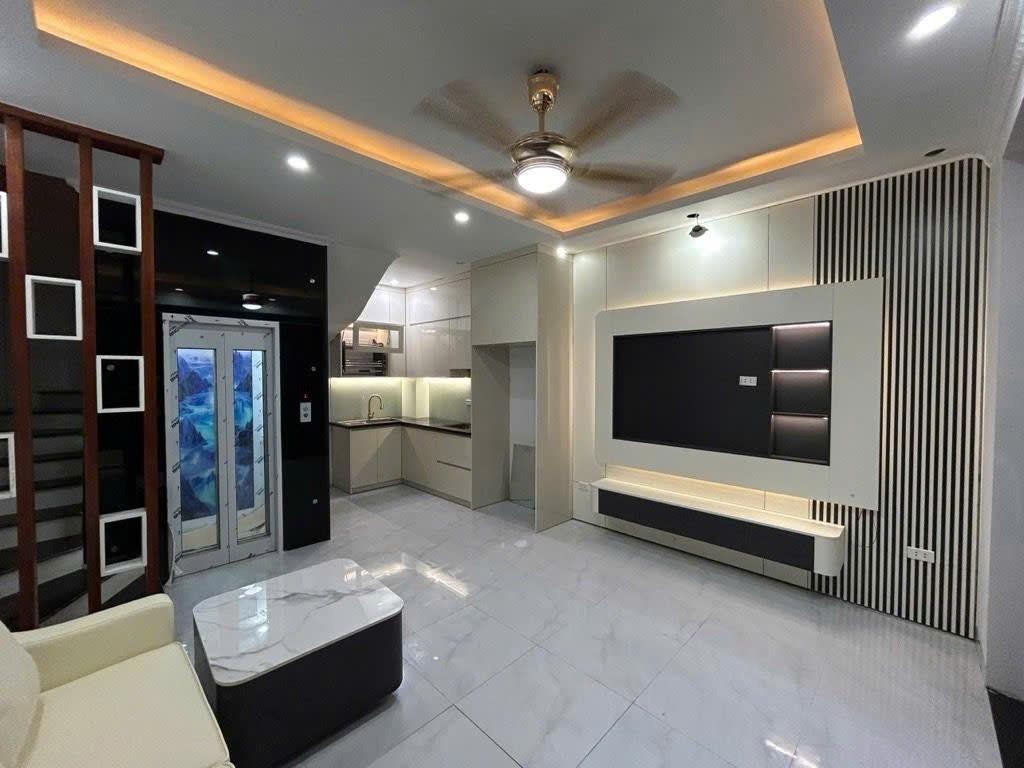 Chuyển nhượng căn nhà 31 m2 tại Đường Yên Lộ - Hà Đông - Hà Nội, giá 7,5 tỷ