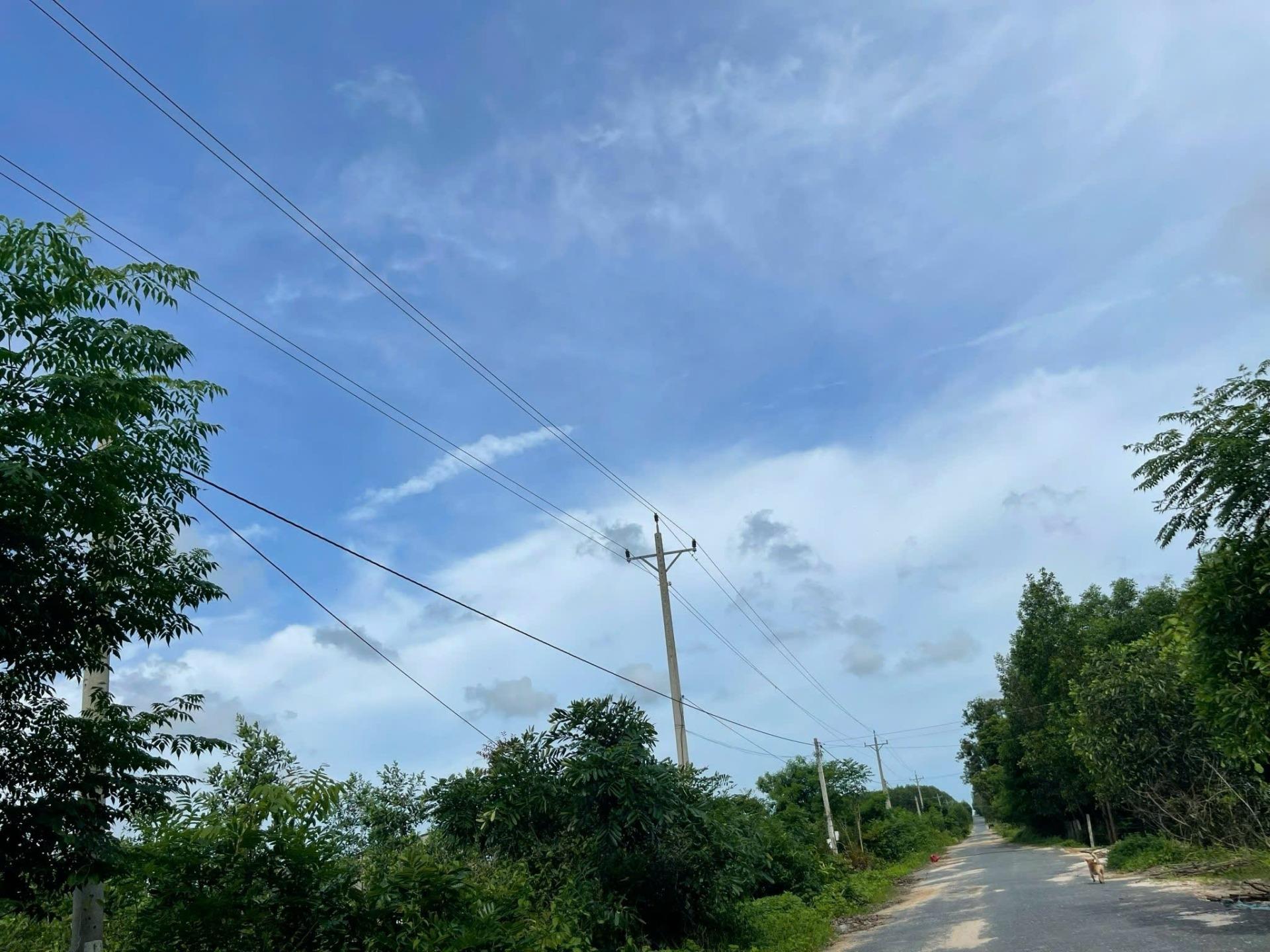 Bán gấp đất 4987 m2, hướng Đông-Bắc tại Xã Tân Phước - La Gi - Bình Thuận, giá 3,6 tỷ