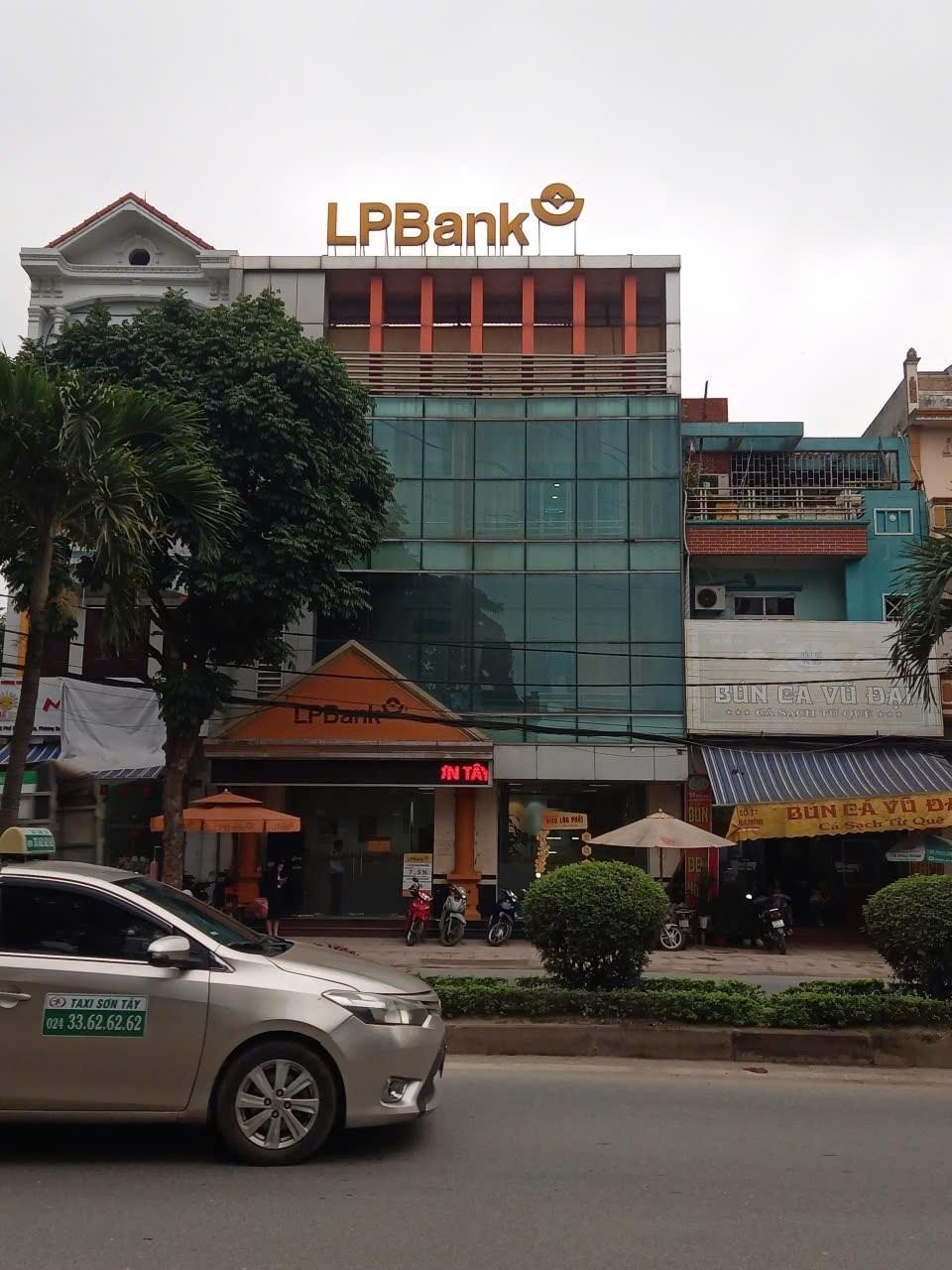 Cho thuê gấp căn nhà mặt phố tại phố Chùa Thông - Sơn Lộc - Sơn Tây, 570 m2, giá 60 triệu/tháng