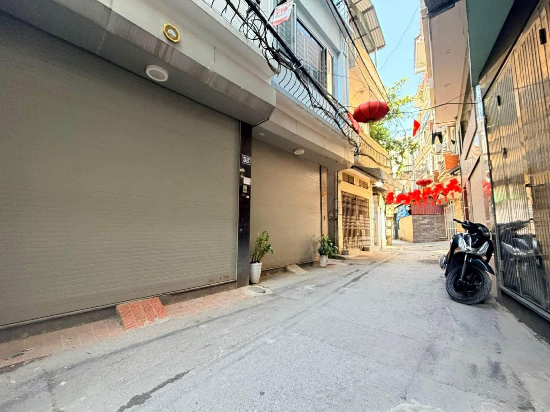 Cần bán ngay nhà sổ riêng 34 m2 tại Phường Bưởi - Tây Hồ - Hà Nội, giá 9,25 tỷ