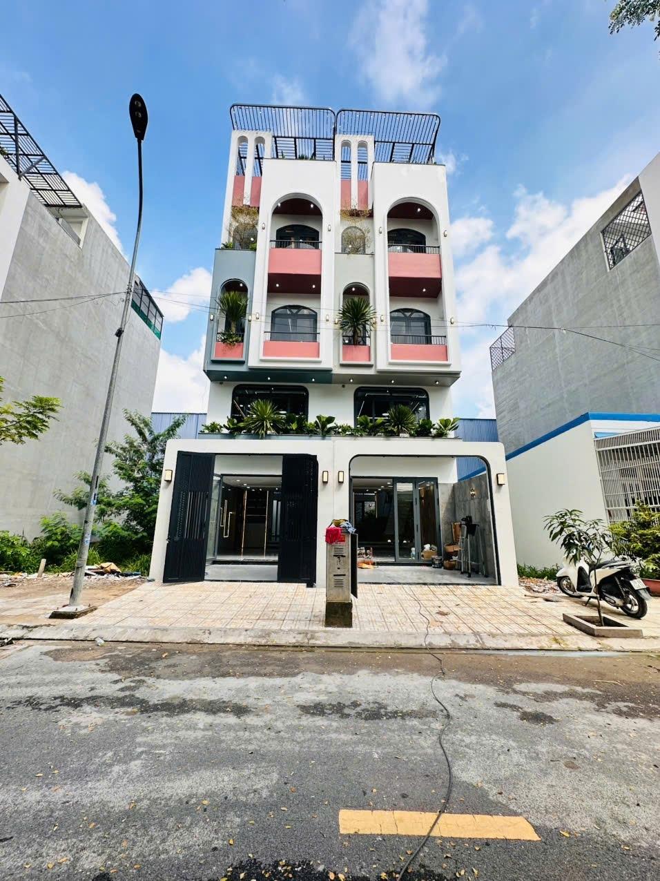 Cần bán nhà phố 125 m2 tại Đường Thạnh Xuân 25 - Thạnh Xuân - Quận 12 - TP Hồ Chí Minh, giá 8,7 tỷ