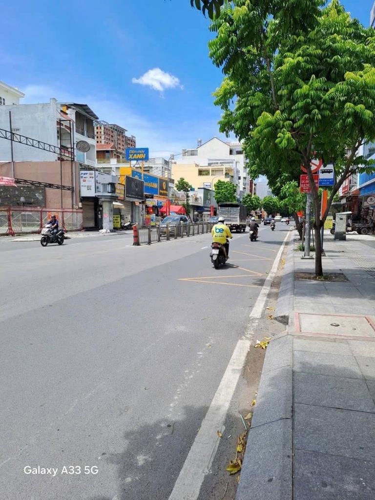 Sở hữu ngay nhà phố 2 tầng, 47 m2, mặt tiền 24m tại Đường Nguyễn Sơn - Tân Phú, giá 7,1 tỷ