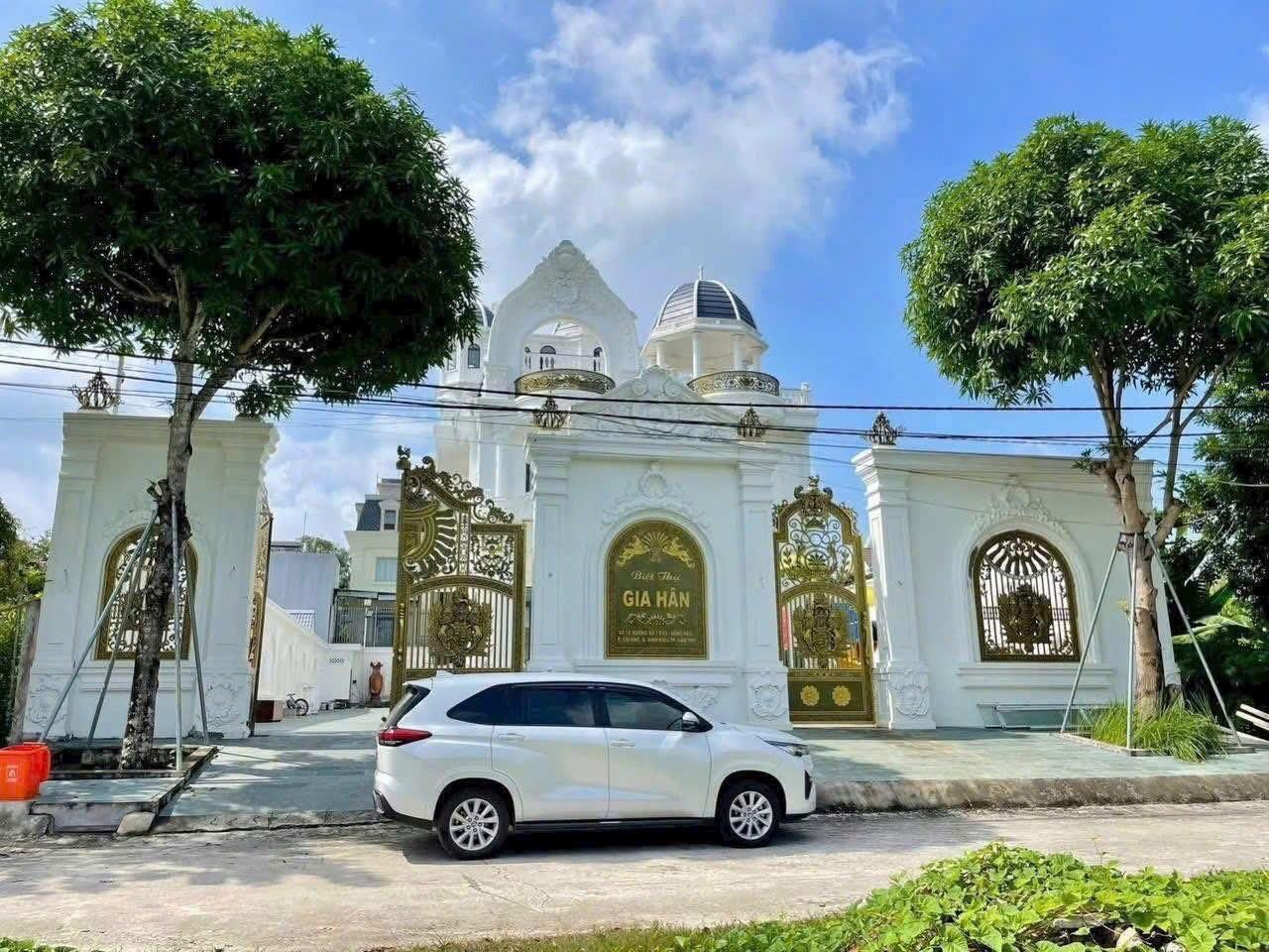 Cần bán gấp bán nhanh nhà riêng 900 m2 tại Quận Ninh Kiều - Cần Thơ, giá 39 tỷ