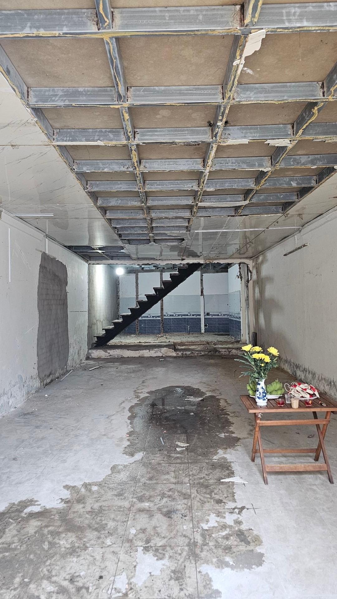 Bán nhanh nhà mặt phố đẹp 89 m2 tại Đường Hoàng Xuân Nhị - Phú Trung - Tân Phú, giá 8,5 tỷ