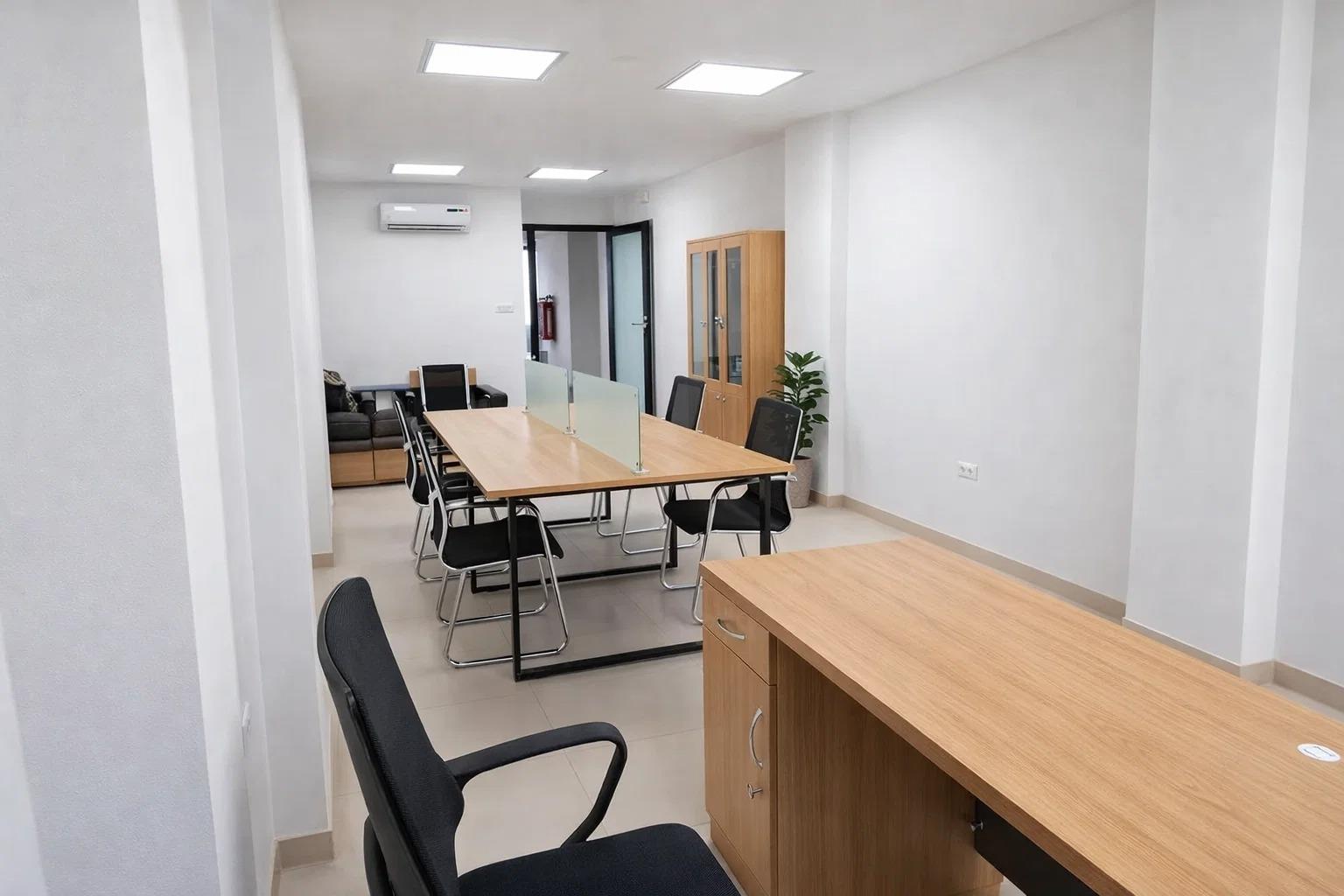 Văn phòng rộng 140m2; nhà mặt phố chính; giá chỉ 11 triệu