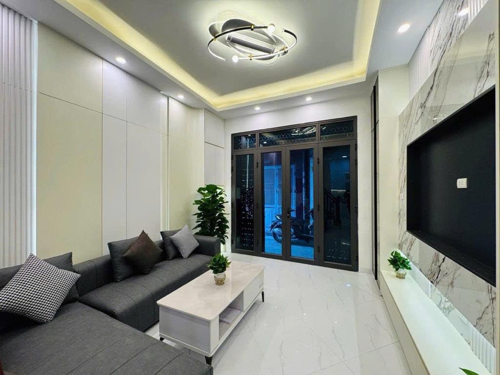 Cần bán căn nhà đẹp 40 m2 tại Đường Xuân Đỉnh - Xuân Đỉnh - Bắc Từ Liêm - Hà Nội, giá 10,5 tỷ