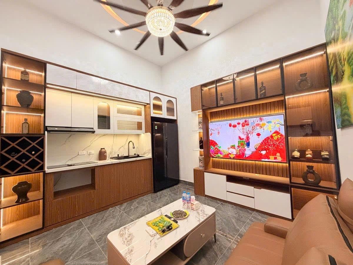 Sở hữu nhà đẹp 30 m2 tại Đường Minh Khai - Minh Khai - Hai Bà Trưng - Hà Nội, giá 8,27 tỷ