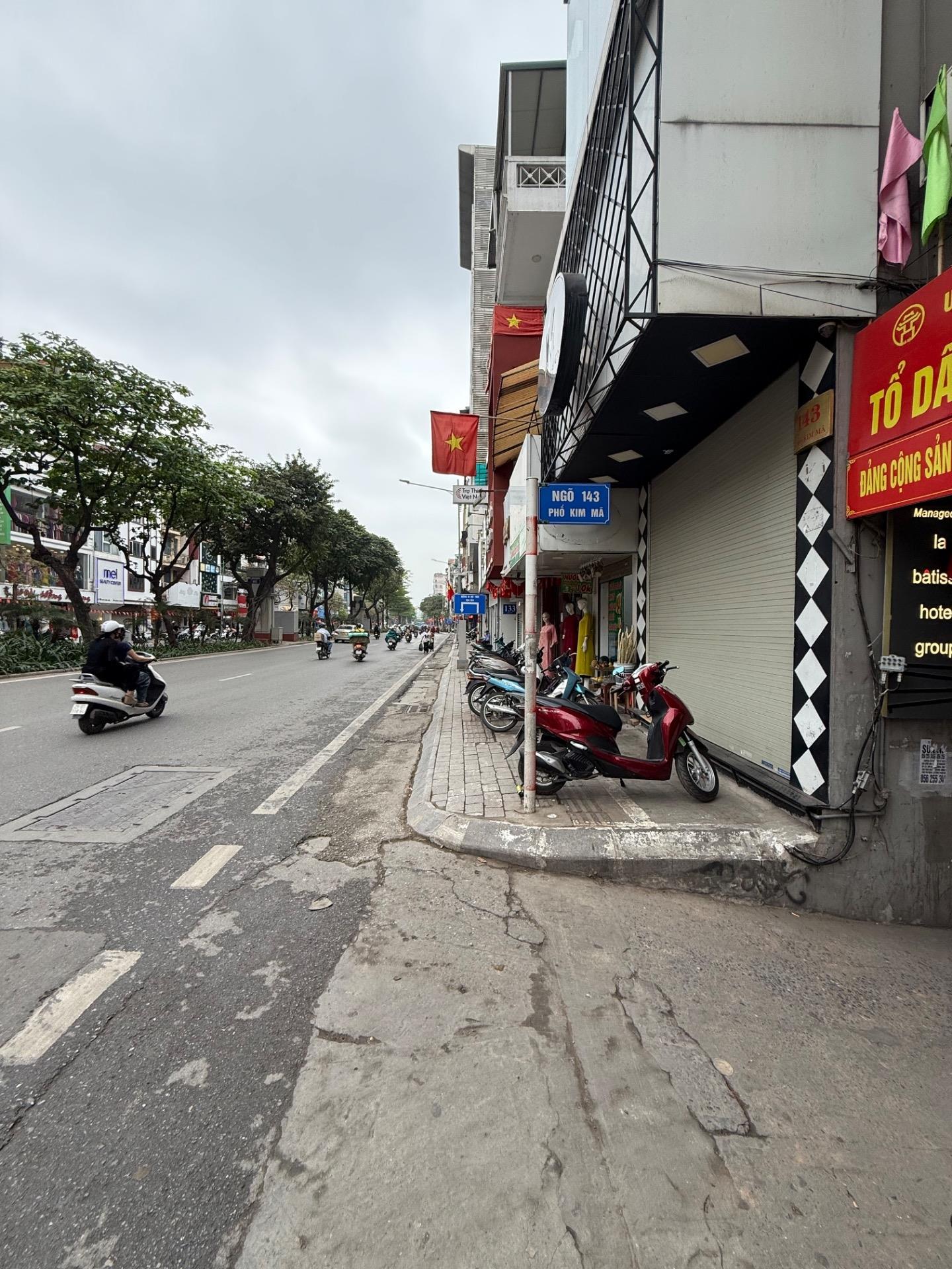 Chuyển nhượng căn nhà đẹp 47 m2 tại Phố Kim Mã - Kim Mã - Ba Đình - Hà Nội, giá 13,5 tỷ