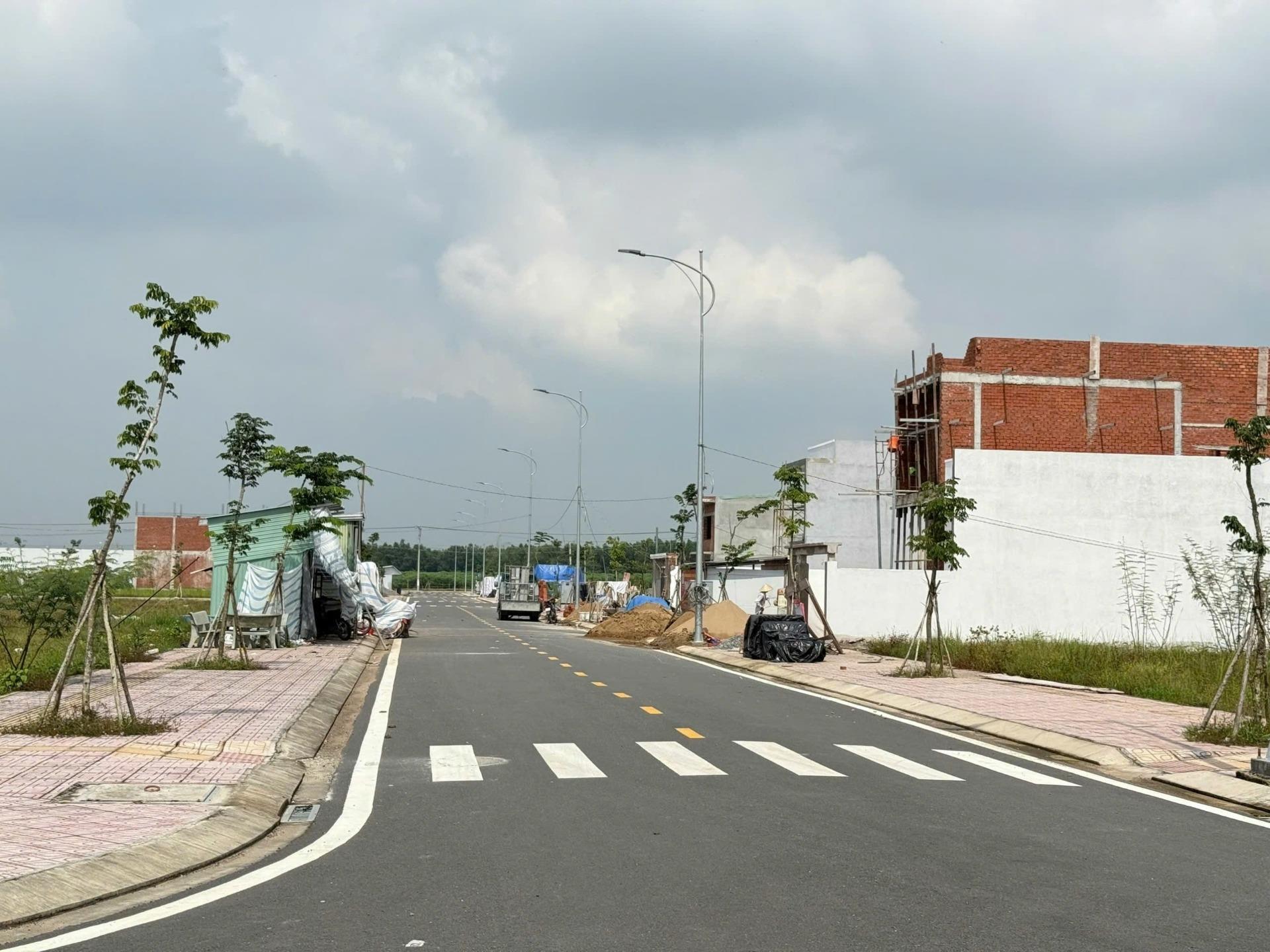 Sở hữu ngay đất nền 100 m2, hướng Đông-Nam tại An Phước - Long Thành - Đồng Nai, giá 1,3 tỷ