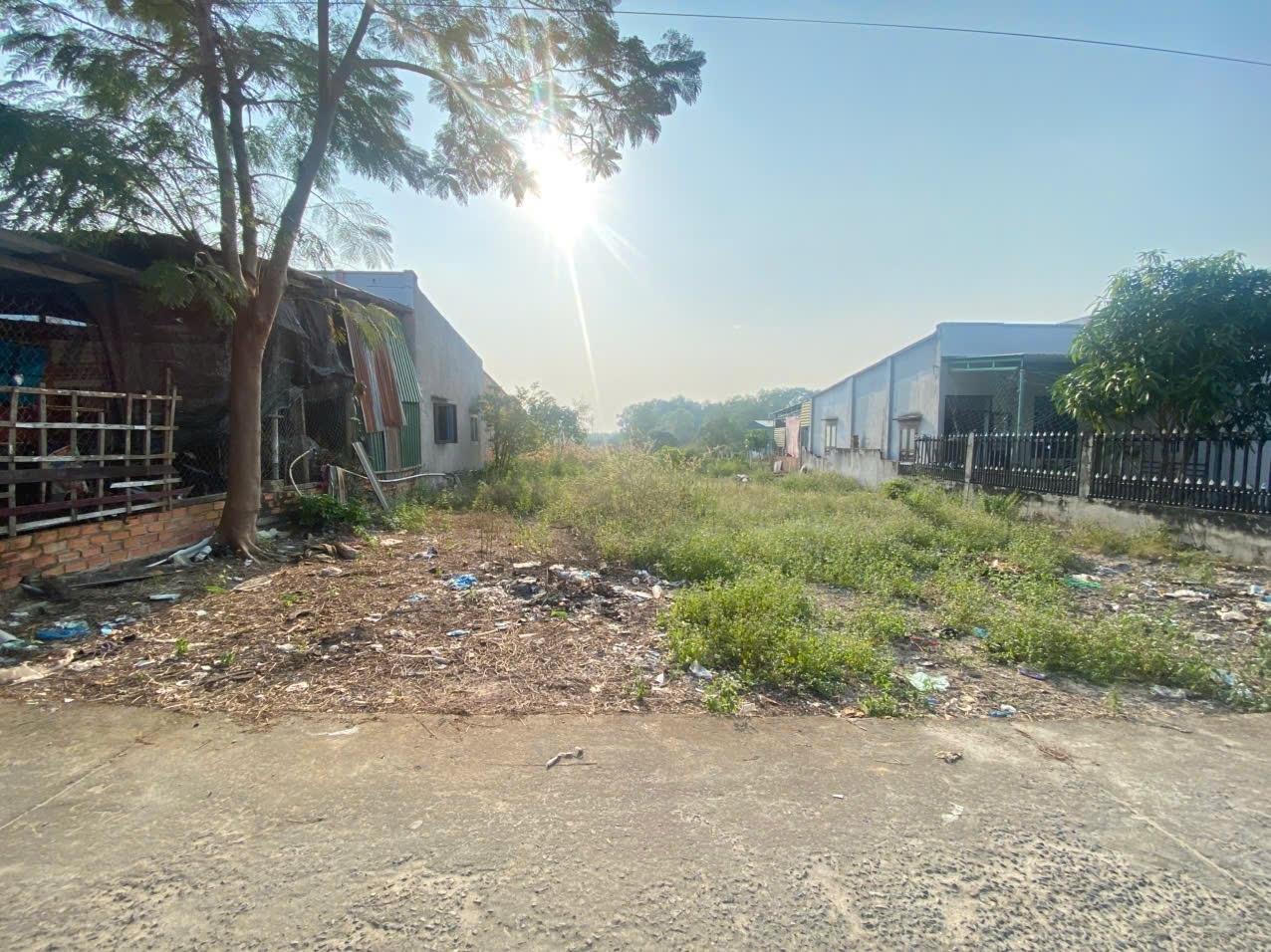 Cần bán ngay lô đất nền 306 m2, hướng Đông-Bắc tại Tân Bình - La Gi - Bình Thuận, giá 1,2 tỷ