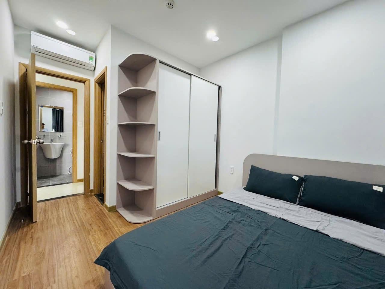 Cần cho thuê gấp căn chung cư 95 m2 tại Phố Phan Đăng Lưu - Phú Nhuận, giá 16 triệu/tháng