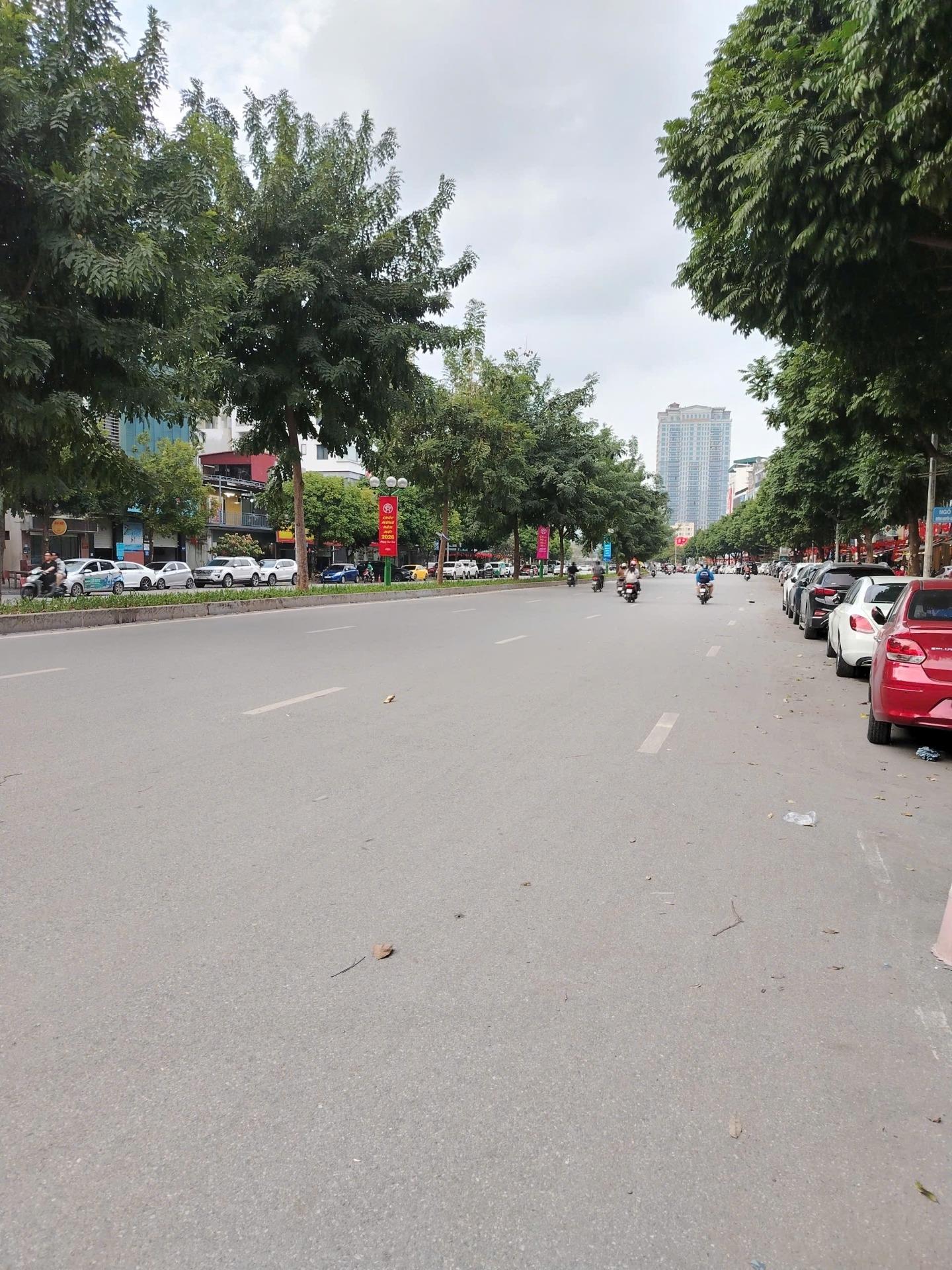 Cần bán gấp nhà 35 m2 tại Đường Nguyễn Văn Huyên - Nghĩa Đô - Cầu Giấy - Hà Nội, thỏa thuận