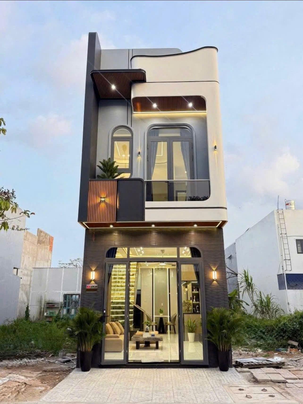 Cần bán nhanh nhà đẹp 120 m2 tại Đường Hồ Văn Cống - Tương Bình Hiệp - Thủ Dầu Một, giá 2,95 tỷ