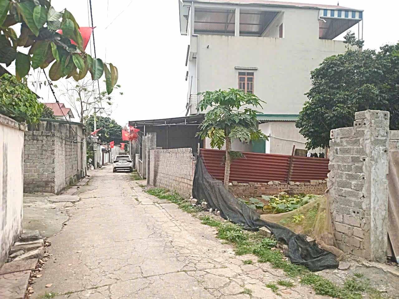 Cần bán mảnh đất 70 m2, hướng Đông-Bắc tại Xuân Mai - Chương Mỹ - Hà Nội, giá 2,5 tỷ