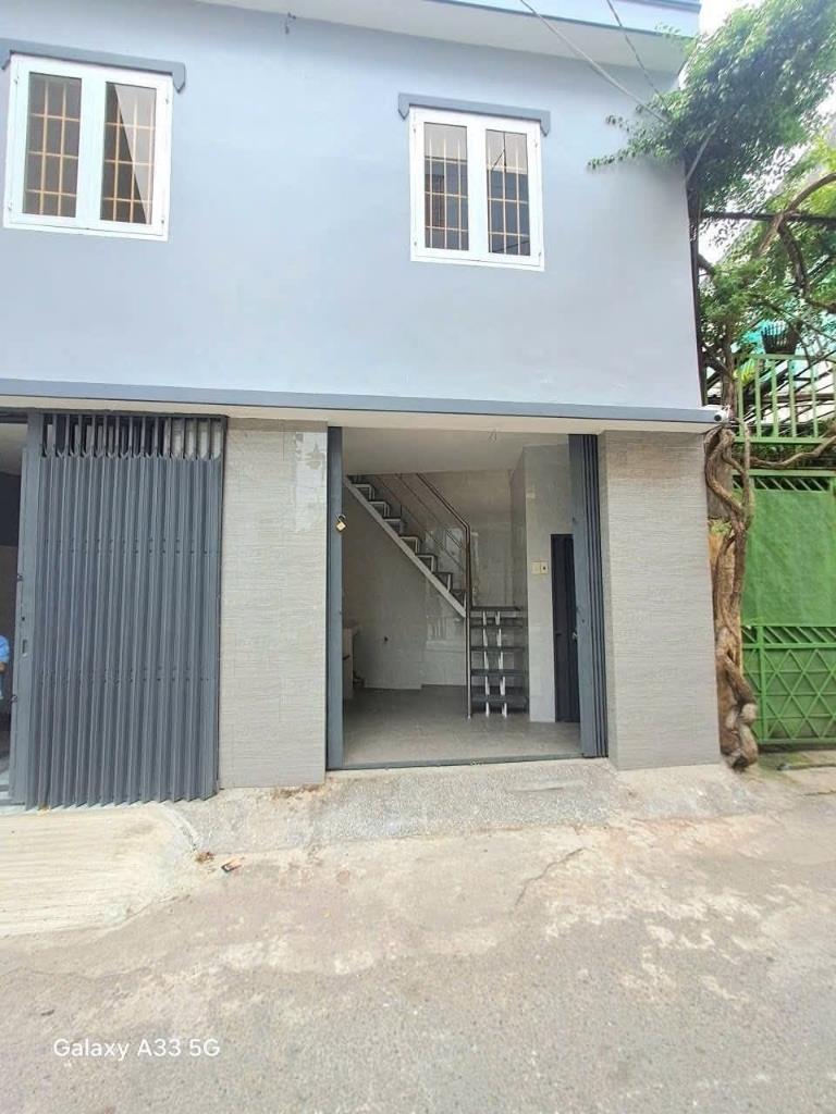 Cho thuê gấp nhà sổ riêng tại Đường Lũy Bán Bích - Tân Phú, 30 m2, 1 tầng, giá 6 tr/tháng