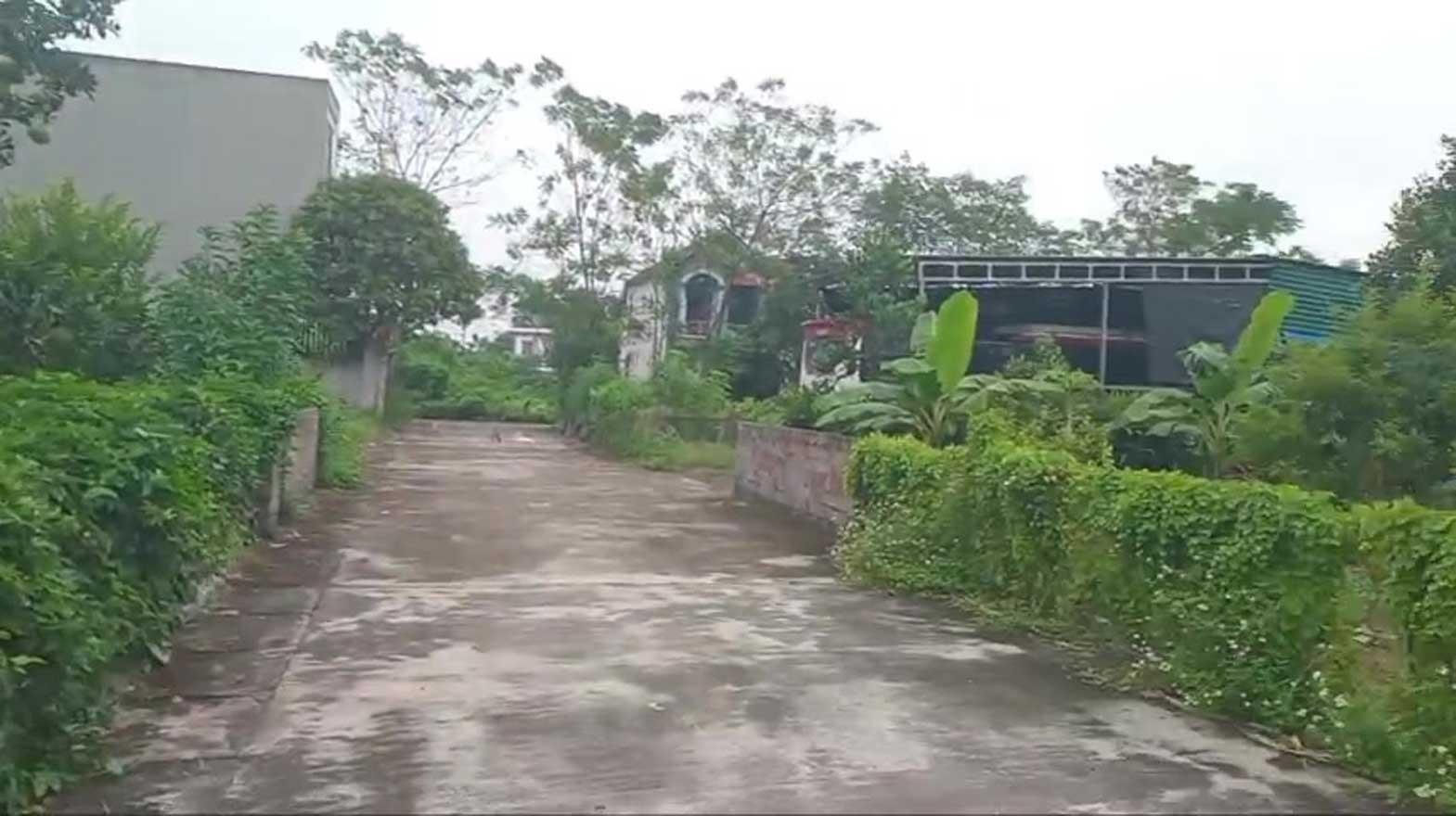 Bán gấp miếng đất 80 m2 tại Xã Thuỷ Xuân Tiên - Chương Mỹ - Hà Nội, giá 2,5 tỷ