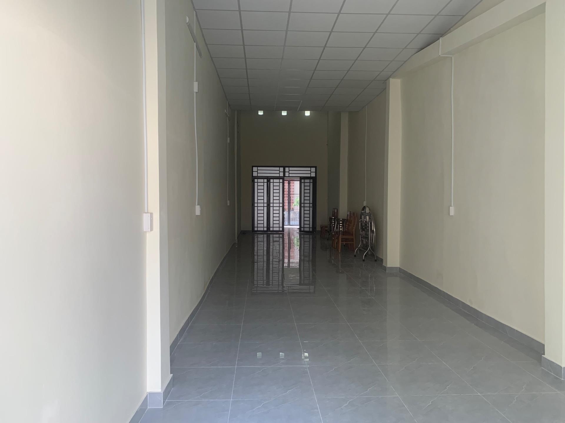 Cần bán nhanh căn nhà mặt phố 106 m2, hướng Tây-Bắc tại Đường 8 - Linh Tây - Thủ Đức, giá tốt