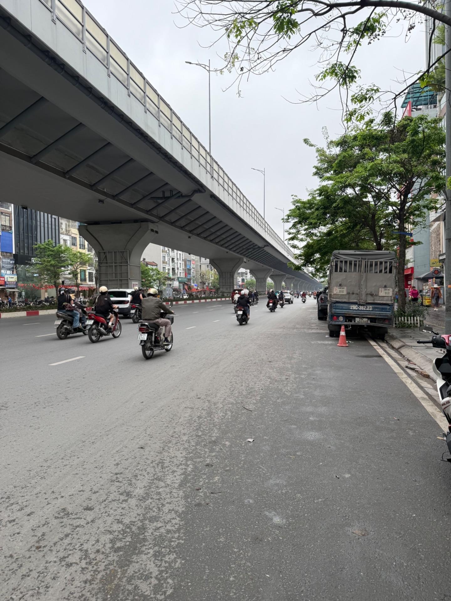 Cần bán gấp bán nhanh nhà shr 43 m2 tại Phường Bạch Mai - Hai Bà Trưng - Hà Nội, giá 10,6 tỷ