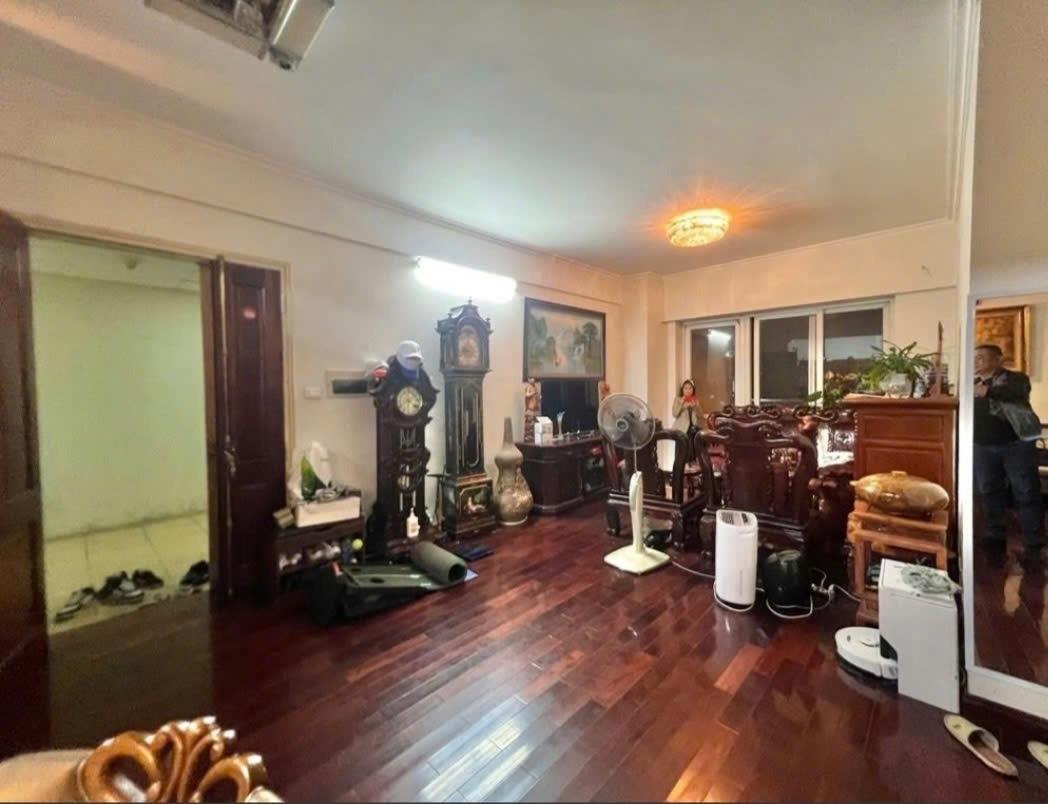 Cần bán nhanh căn chung cư 130 m2, giá 12,5 tỷ tại Phố Phố Vọng - Hai Bà Trưng - Hà Nội