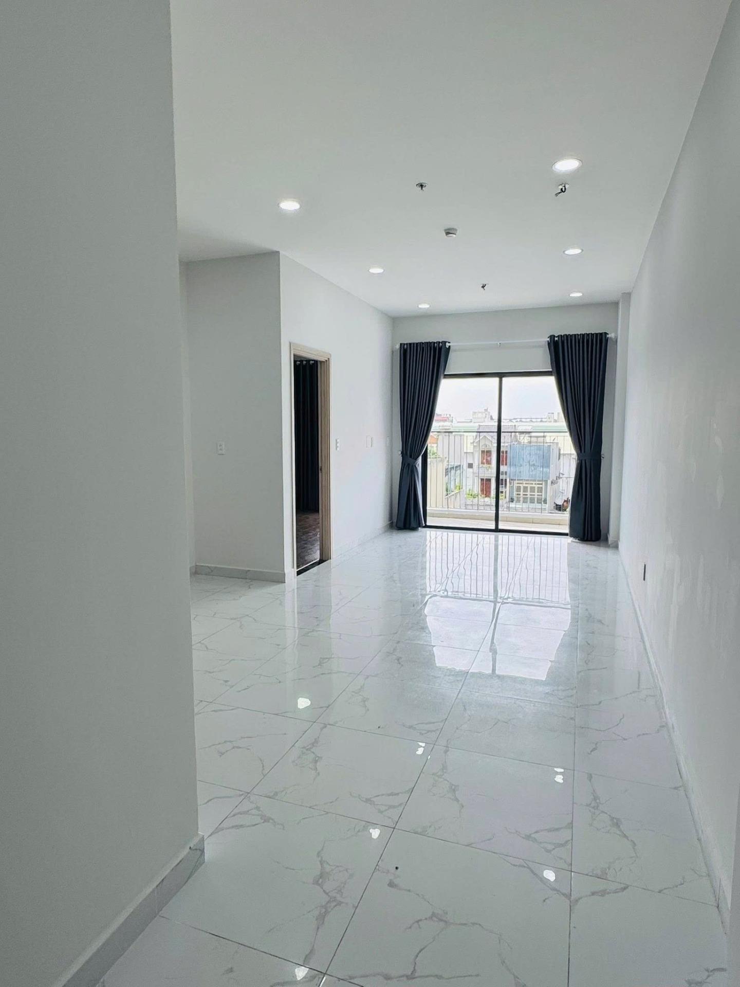 Cần bán nhanh căn chung cư 70 m2, giá 2,3 tỷ tại Đường ĐT 743 - Dĩ An - Bình Dương