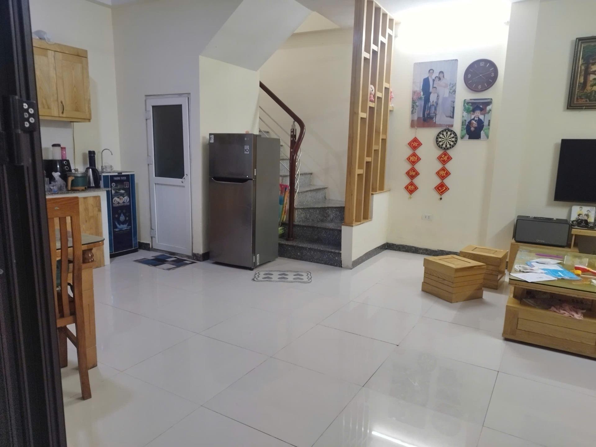 Bán nhanh nhà sổ riêng 34 m2, hướng Tây tại Xã Vân Canh - Hoài Đức - Hà Nội, giá 5,35 tỷ