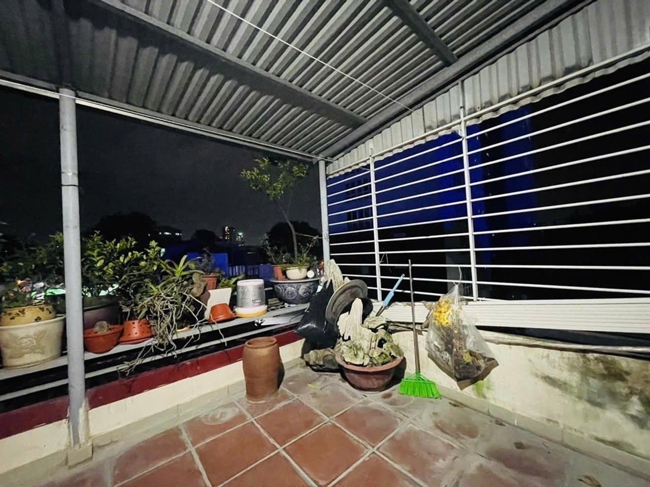 Bán nhà đất 38 m2, hướng Nam tại Đường Hoàng Hoa Thám - Thụy Khuê - Tây Hồ - Hà Nội, giá 9,9 tỷ