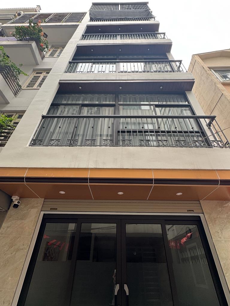 Bán nhanh nhà sổ riêng 60 m2 tại Quận Cầu Giấy - Hà Nội, giá 18 tỷ