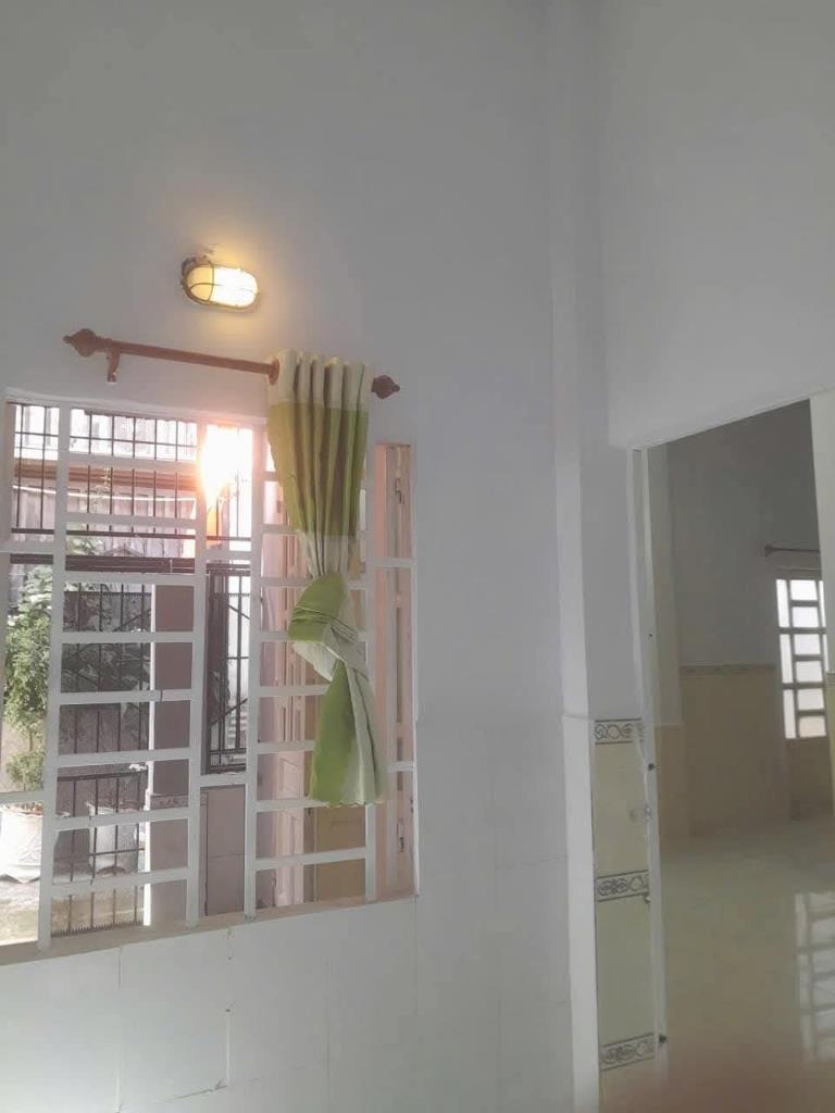 Cần bán gấp nhà shr 58,70000076293945 m2 tại Phường Tân Đông Hiệp - Dĩ An, giá 2,15 tỷ